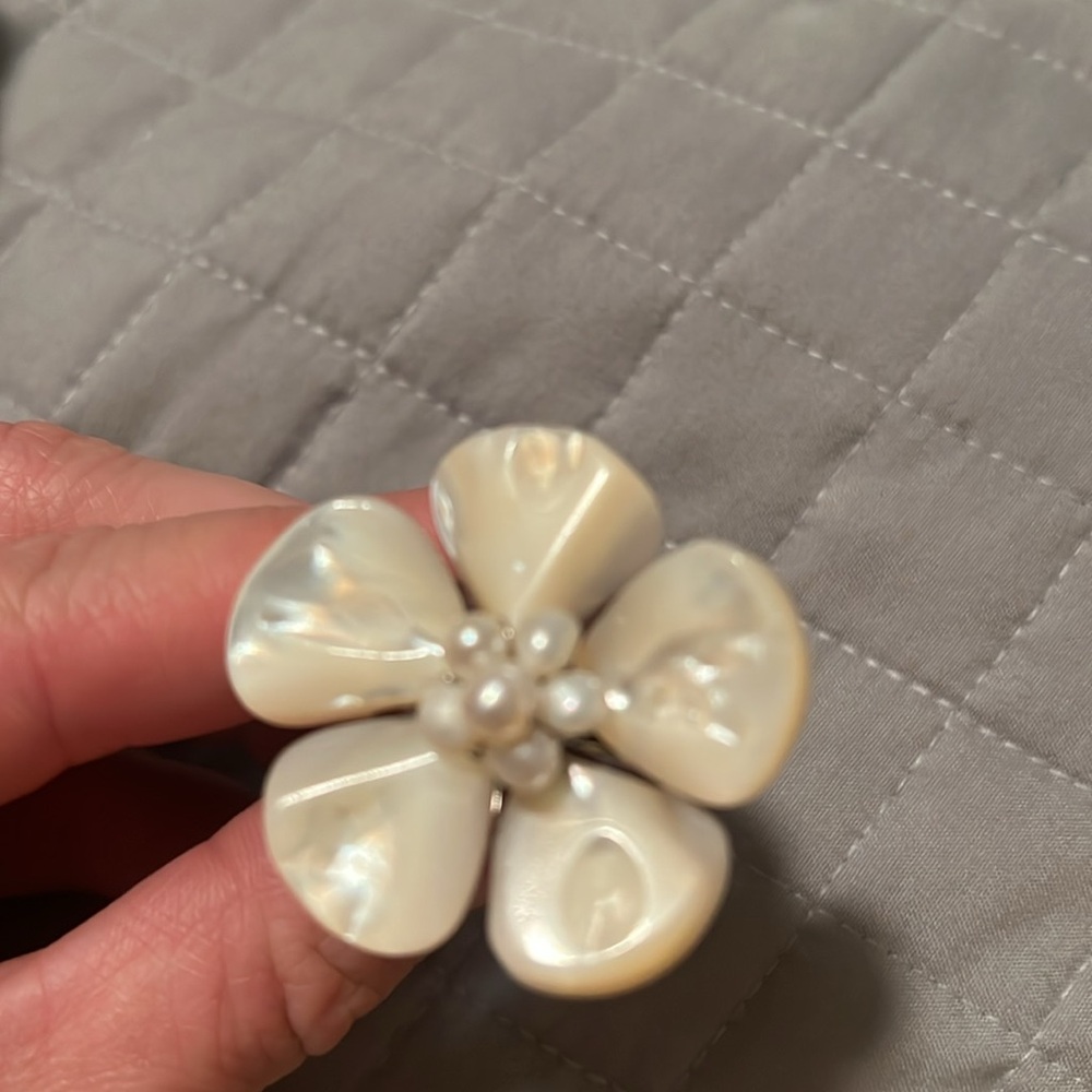 Shell ring with pearls - Picture 2 of 3